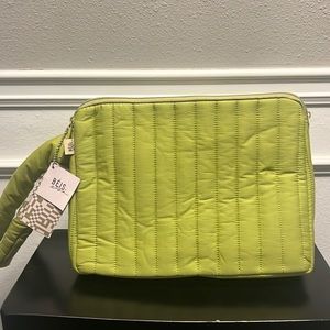 Beis Changing Clutch